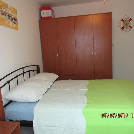 Guest House Vanessa Supetar Exterior photo